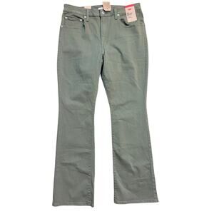 NWT Levi’s 725 High Rise Bootcut Jeans Women’s 33x32 Sage Green Stretch